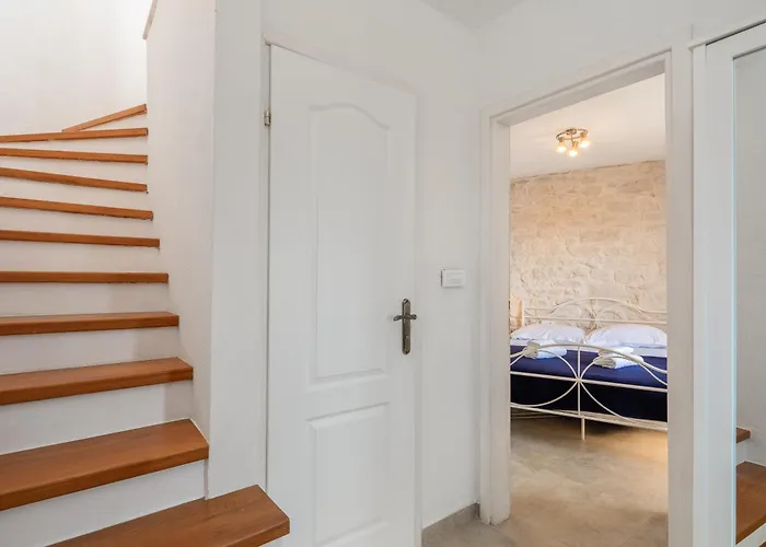 Bobel Deluxe Tiny House