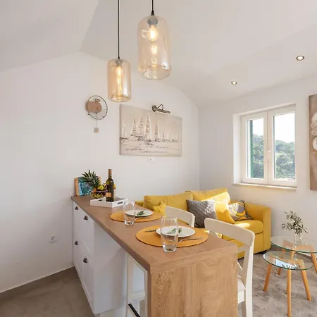 Ferienhaus Bobel Deluxe Tiny House Povlja (Brac)