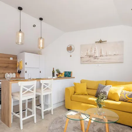 Bobel Deluxe Tiny House 펜션 포블랴