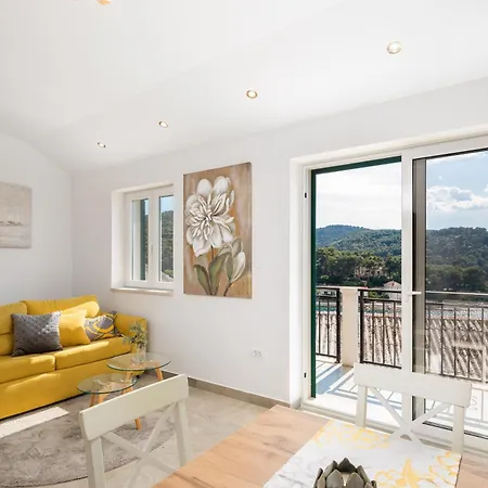 Bobel Deluxe Tiny House 펜션 포블랴