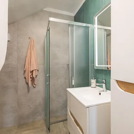 Bobel Deluxe Tiny House Ferienhaus *