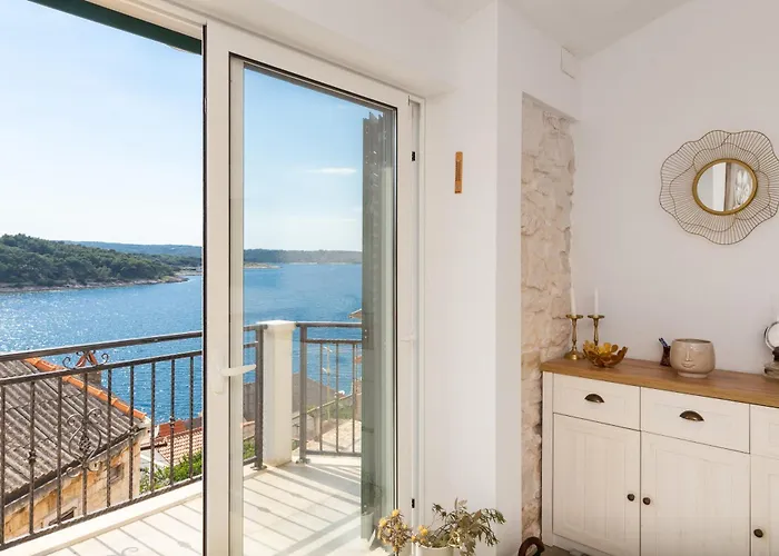 Bobel Deluxe Tiny House Povlja (Brac)