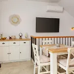 Bobel Deluxe Tiny House بيت للعطل *