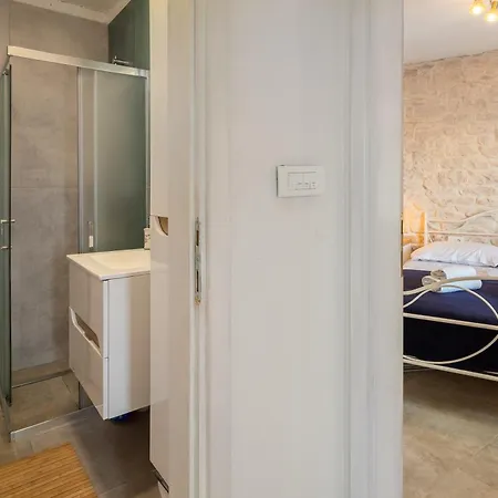 Bobel Deluxe Tiny House