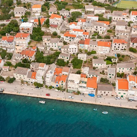 Bobel Deluxe Tiny House Nyaraló Povlja