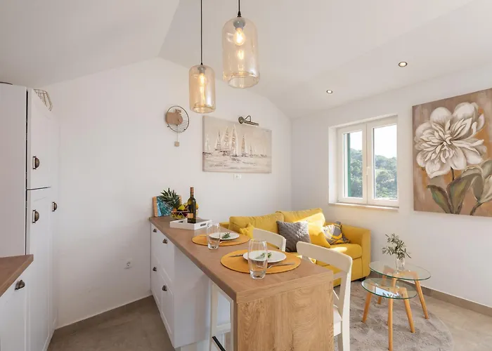 Holiday home Bobel Deluxe Tiny House Povlja (Brac)